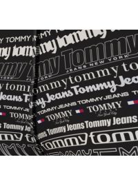 Ανδρικό Gift Pack Tommy Hilfiger - Μαύρο Boxer all over logo - Λευκές κάλτσες