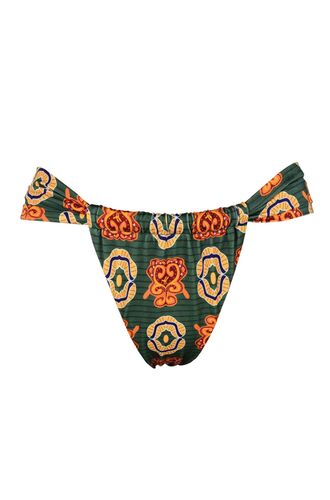 magio-slip-rock-club-gana-prasino-rythmizomeni-soyra-me-fardy-zonari